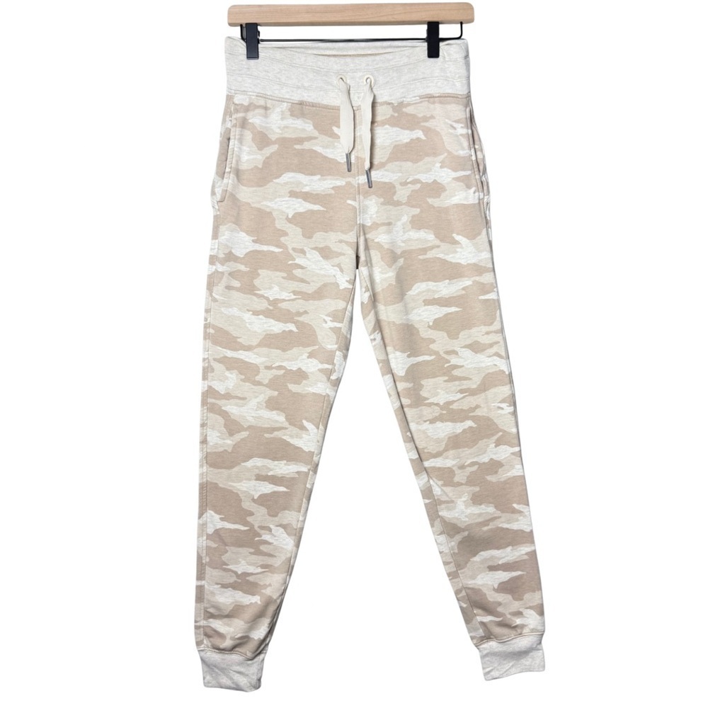 Athleta Balance Printed Jogger in Light Oatmeal Camo size XXS